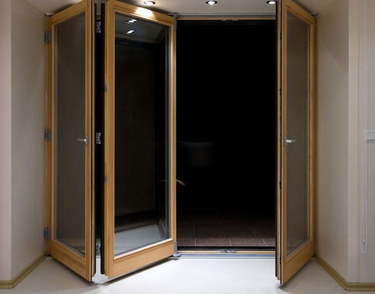 Bi-folding Door